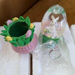 AVON Easter Bunny Snow Globe With Adjustable Sterling Silver Ring